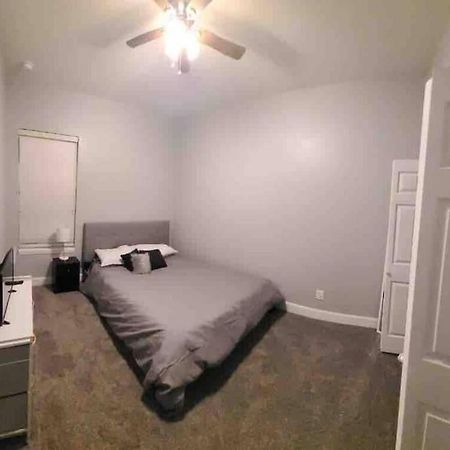 Entire House-Comfy/Close To Downtown/Ybor Tampa Exterior photo