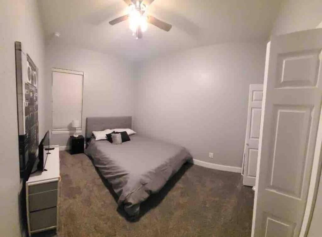 Entire House-Comfy/Close To Downtown/Ybor Tampa Exterior photo